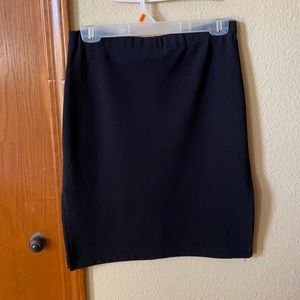 Black skirt with side slits